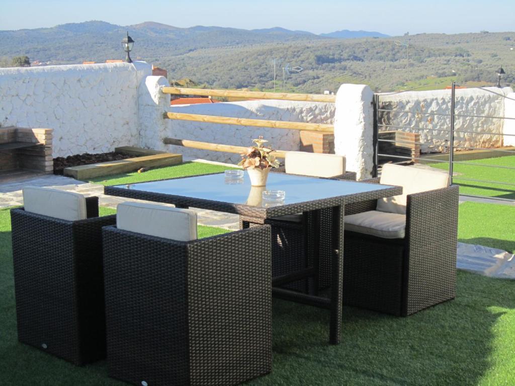 Mirador De Fuentes Guest House Fuentes De Leon Ngoại thất bức ảnh
