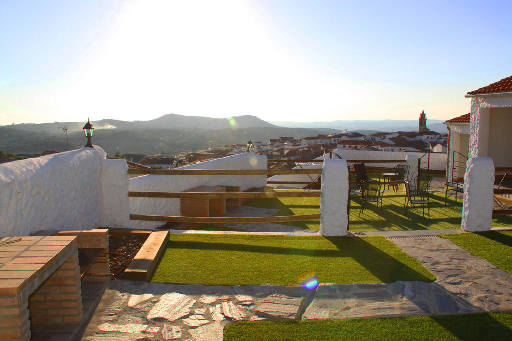 Mirador De Fuentes Guest House Fuentes De Leon Ngoại thất bức ảnh